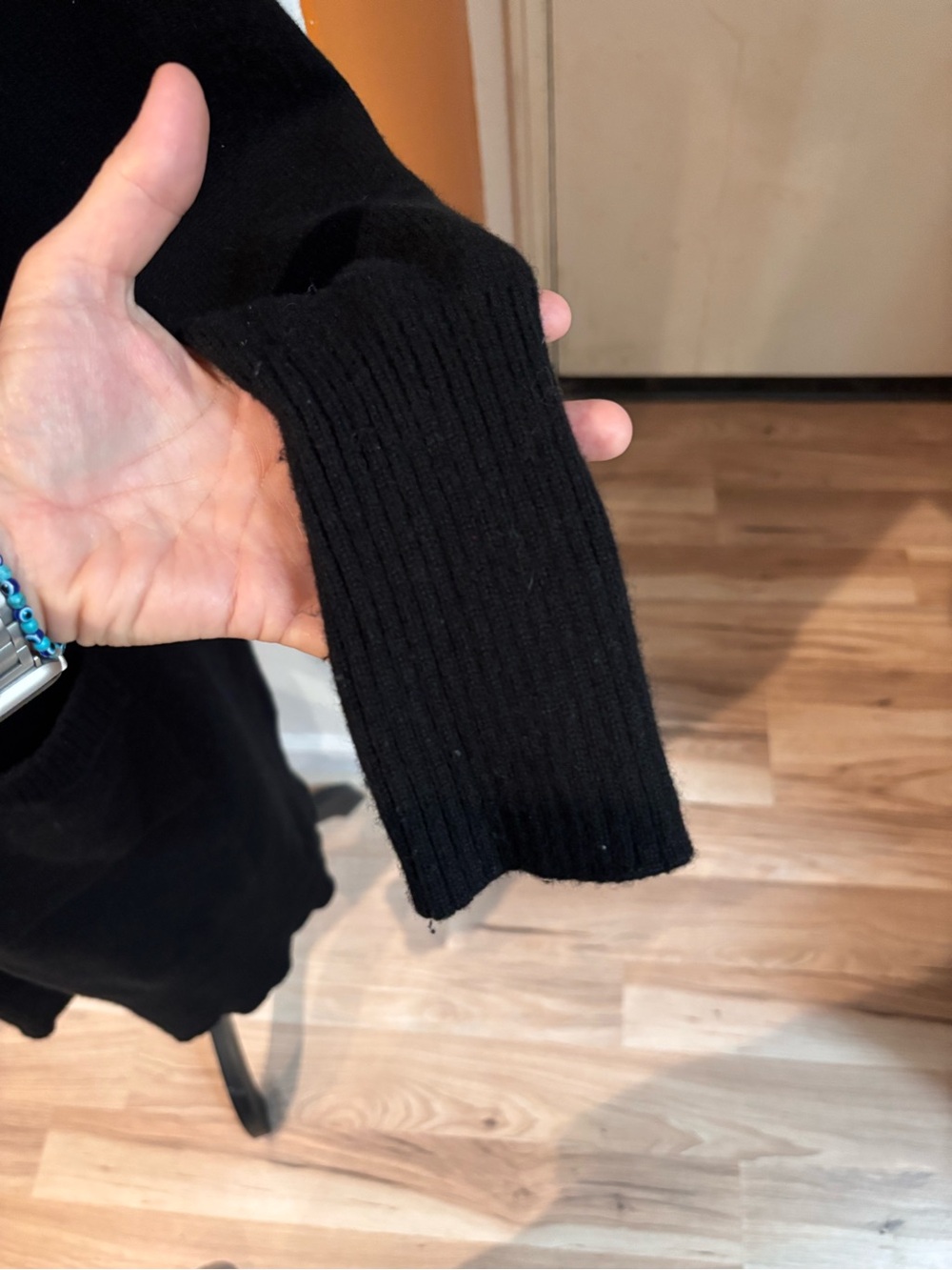 ATHLETA Alpine Spirit Wrap SZ S Black Sweater Cardigan Good Condition Great Find - Picture 8 of 13